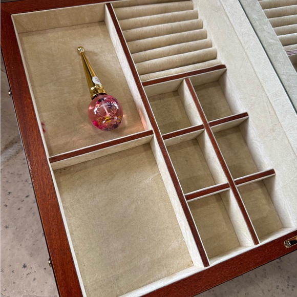 Luxury Wooden Jewelry Box with Mirror – 3-Tier Jewelry Organizer Chest - Picture 5 of 13